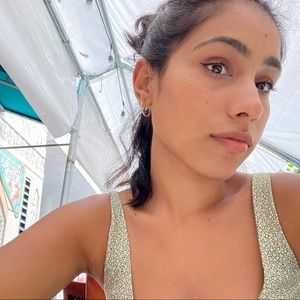 Meet your Posher, Akanksha